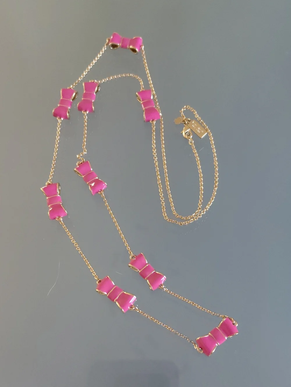 Kate Spade New York Take a Bow Pink Enamel Gold Plated Necklace Signed 32